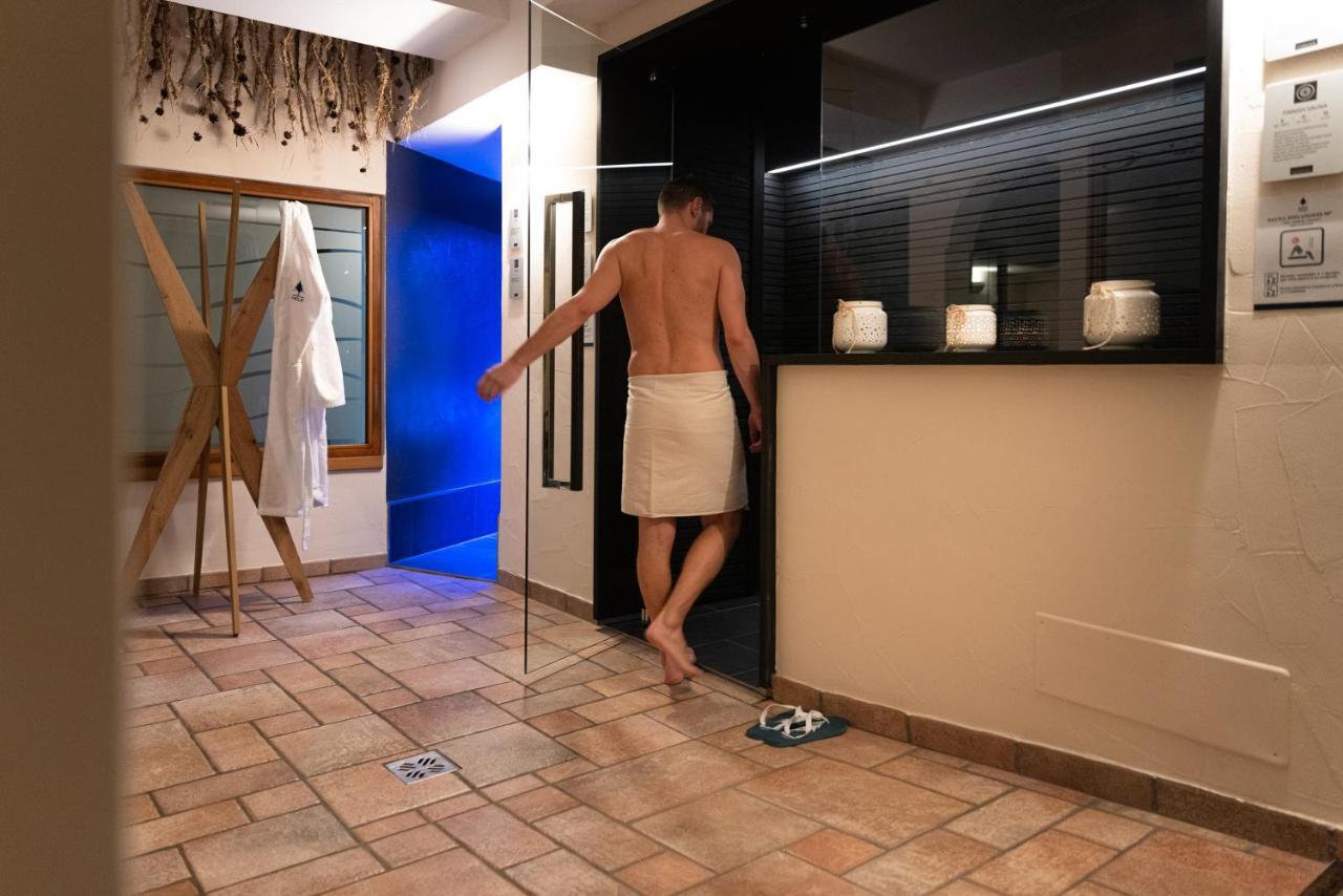 Hotel Nele Ziano di Fiemme Dış mekan fotoğraf
