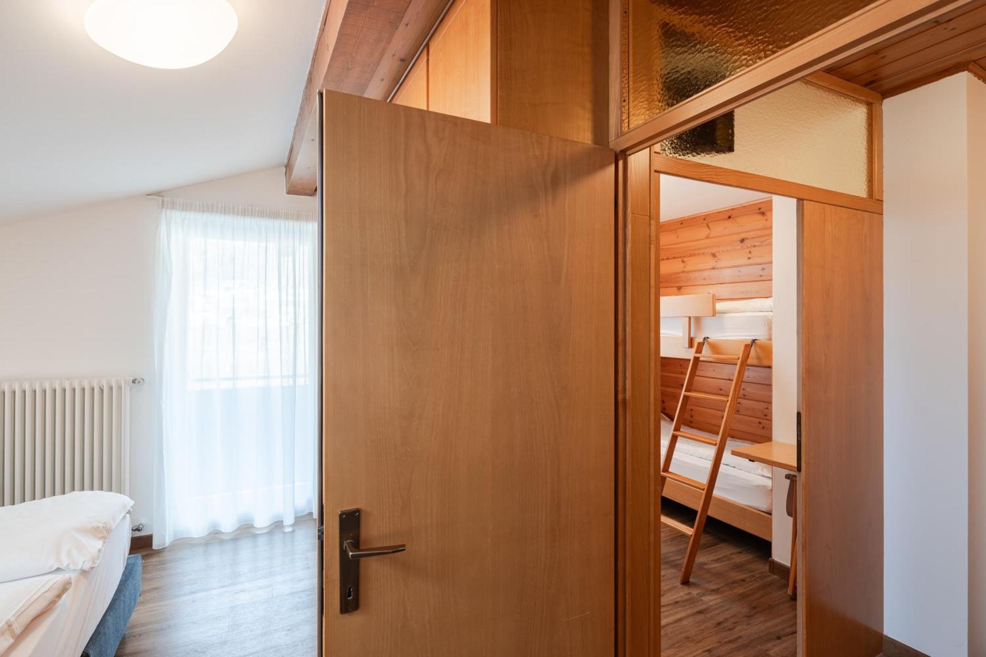 Hotel Nele Ziano di Fiemme Oda fotoğraf