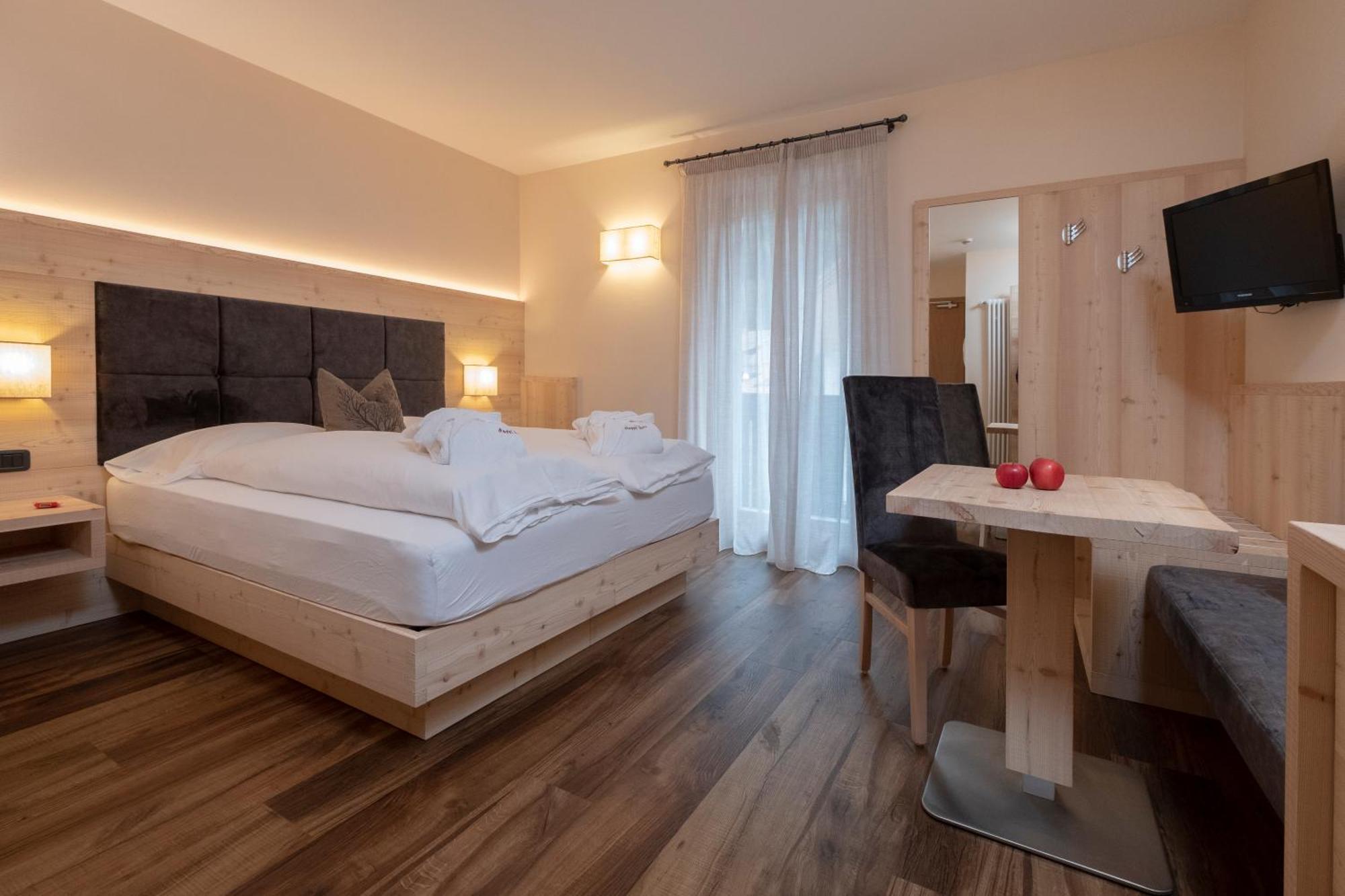 Hotel Nele Ziano di Fiemme Dış mekan fotoğraf