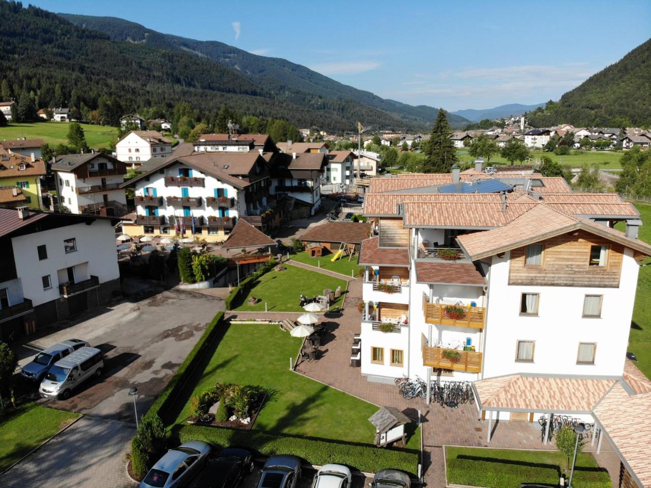 Hotel Nele Ziano di Fiemme Dış mekan fotoğraf
